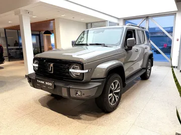 Купить Tank 300 Серый 2.0 4WD AT (220 л.с.) от 4499000 ₽. в Пензе