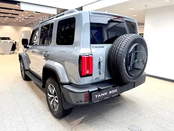 Купить Tank 300 Серый 2.0 4WD AT (220 л.с.) от 4499000 ₽. в Пензе